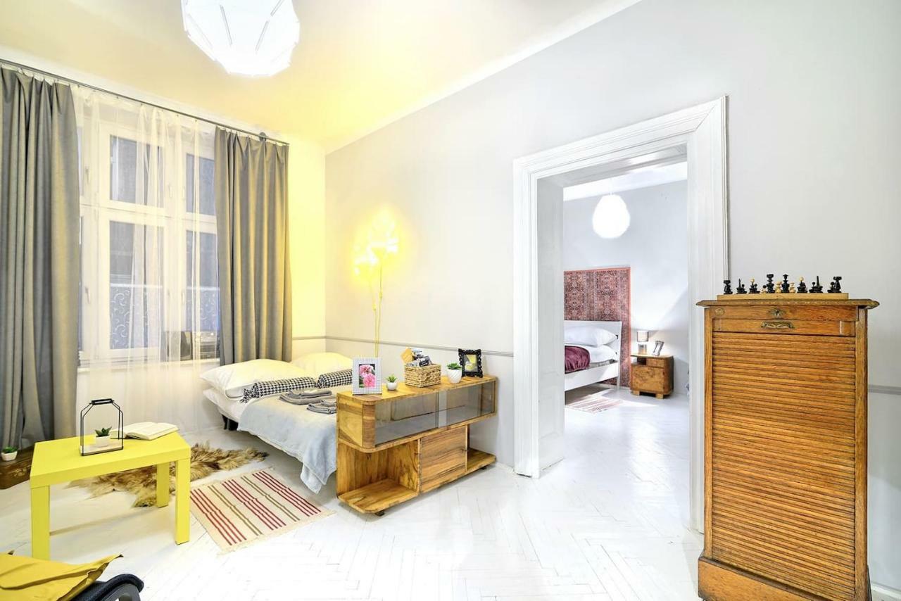 Luxury Retro Apartment, City Center, Wifi Kraków Eksteriør billede