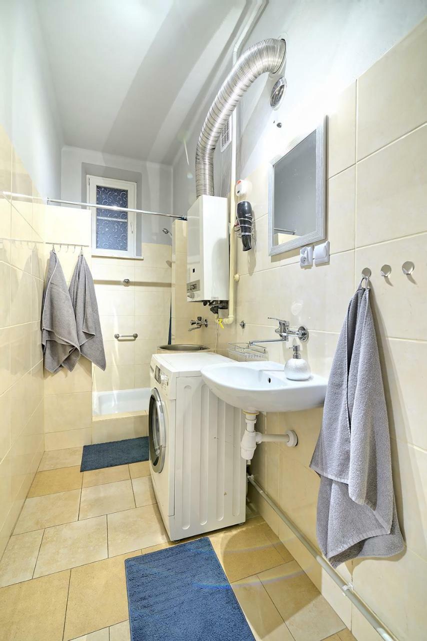 Luxury Retro Apartment, City Center, Wifi Kraków Eksteriør billede